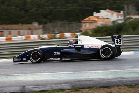Kevin Magnussen udgik.